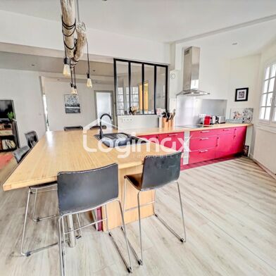 Appartement 4 pièces 441000 €