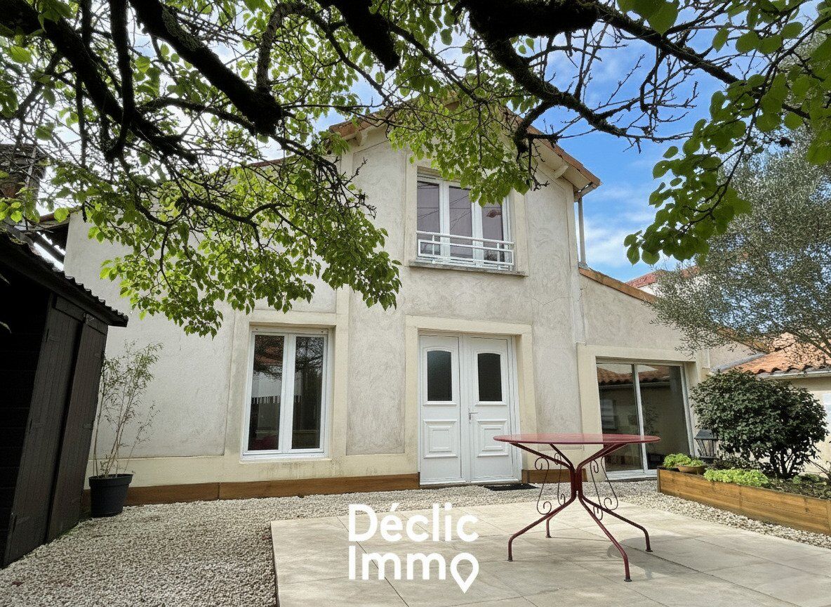 Villa / Maison  T4 à vendre Rochefort 17300