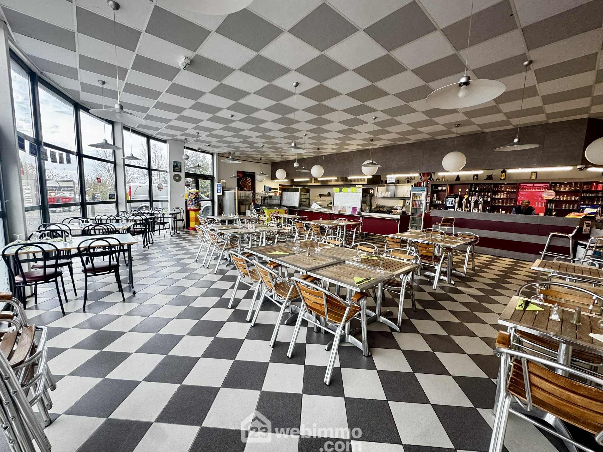 Photo Local - 164m² - Fresnoy-le-Grand image 1/4