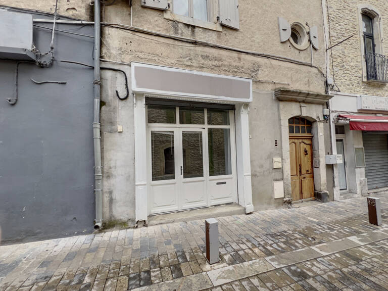 Local commercial au centre de Quissac — photo 1