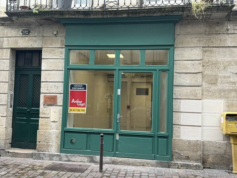 à LOUER — photo 1