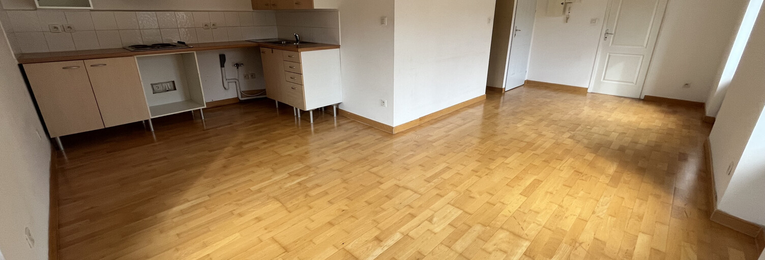 Appartement 2 Pièces 45 m² à louer à Pont-de-Salars (12290)