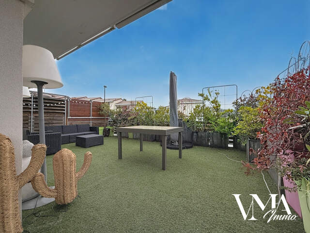 Lentilly centre, appartement T3 avec terrasse de 42m2. — photo du bien
