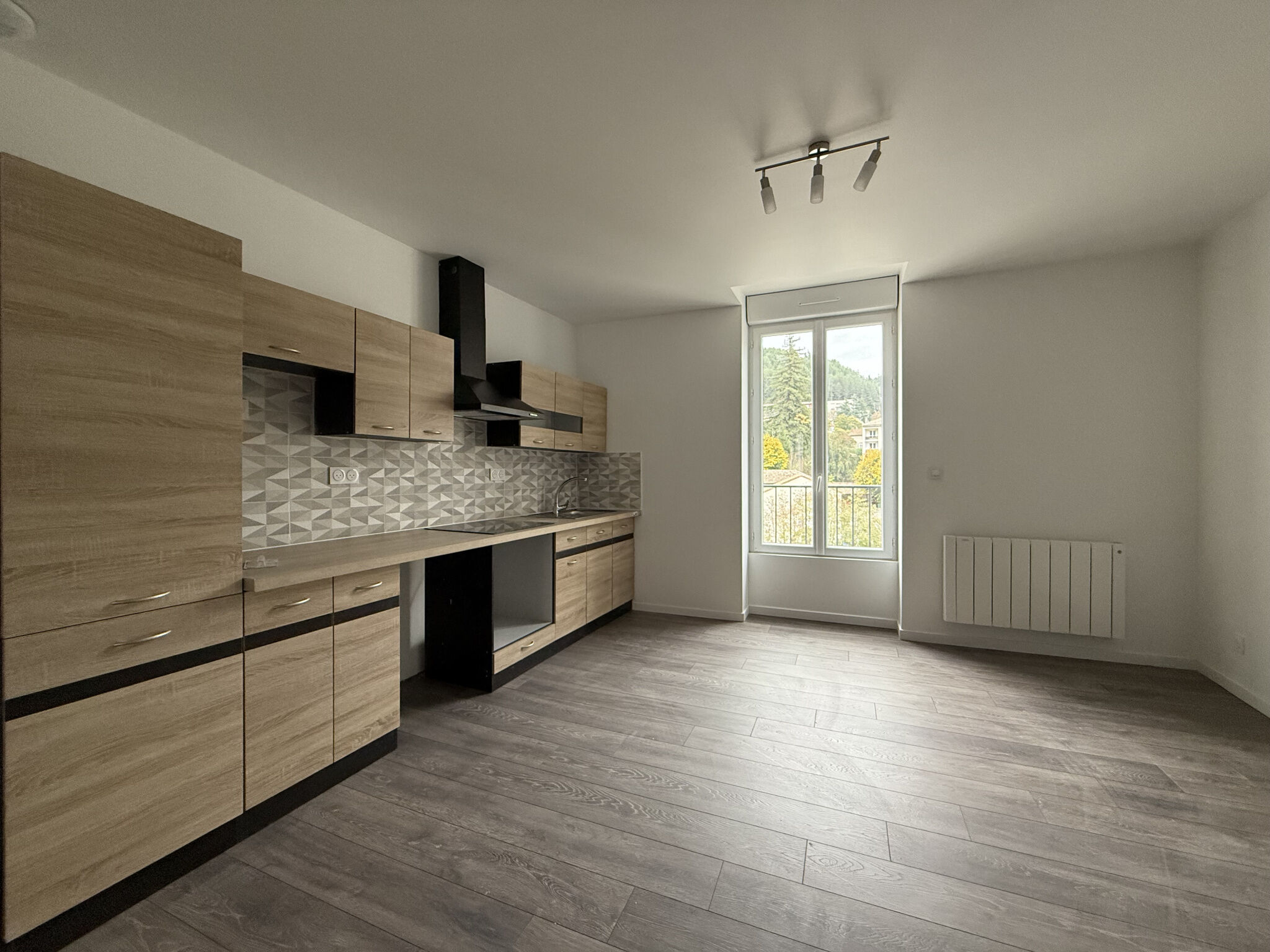 Appartement  T3 à louer Vals-les-Bains 07600