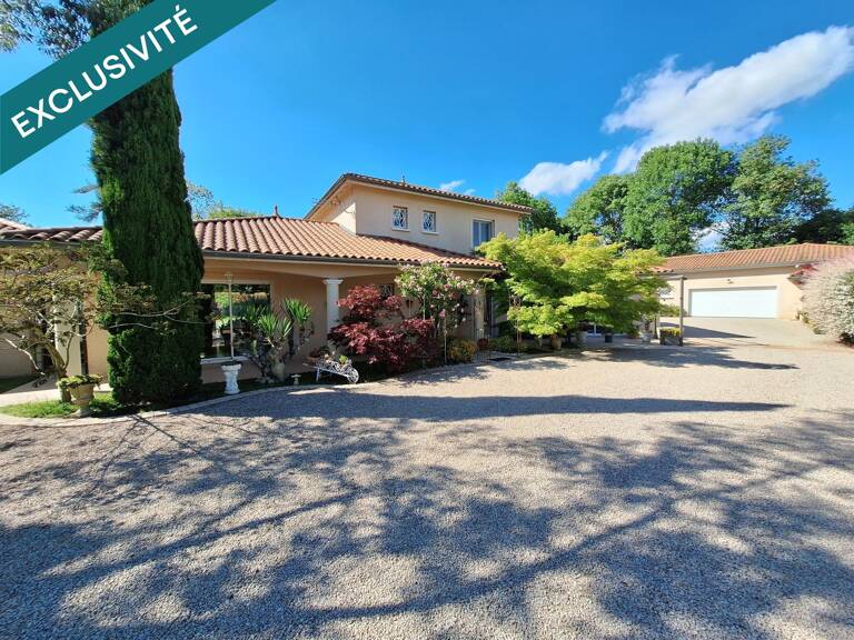 Grande maison familiale 236 m² avec piscine  Calme absolu  À 30 km de Lyon — photo 1