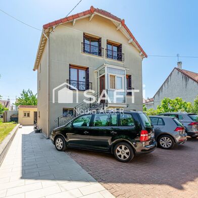 Maison 6 pièces 585000 €