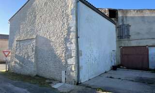 Garage   m² à vendre à Saint-Just-Luzac (17320)