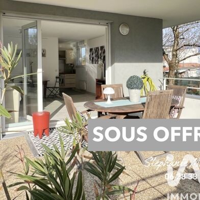 Appartement 3 pièces 160000 €