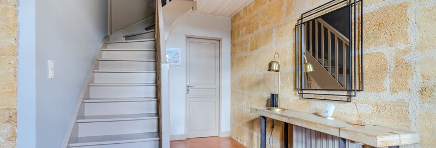 Maison 9 Pièces 380 m² à vendre à Sainte-Colombe (33350)