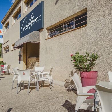 Commerce  1039500 €