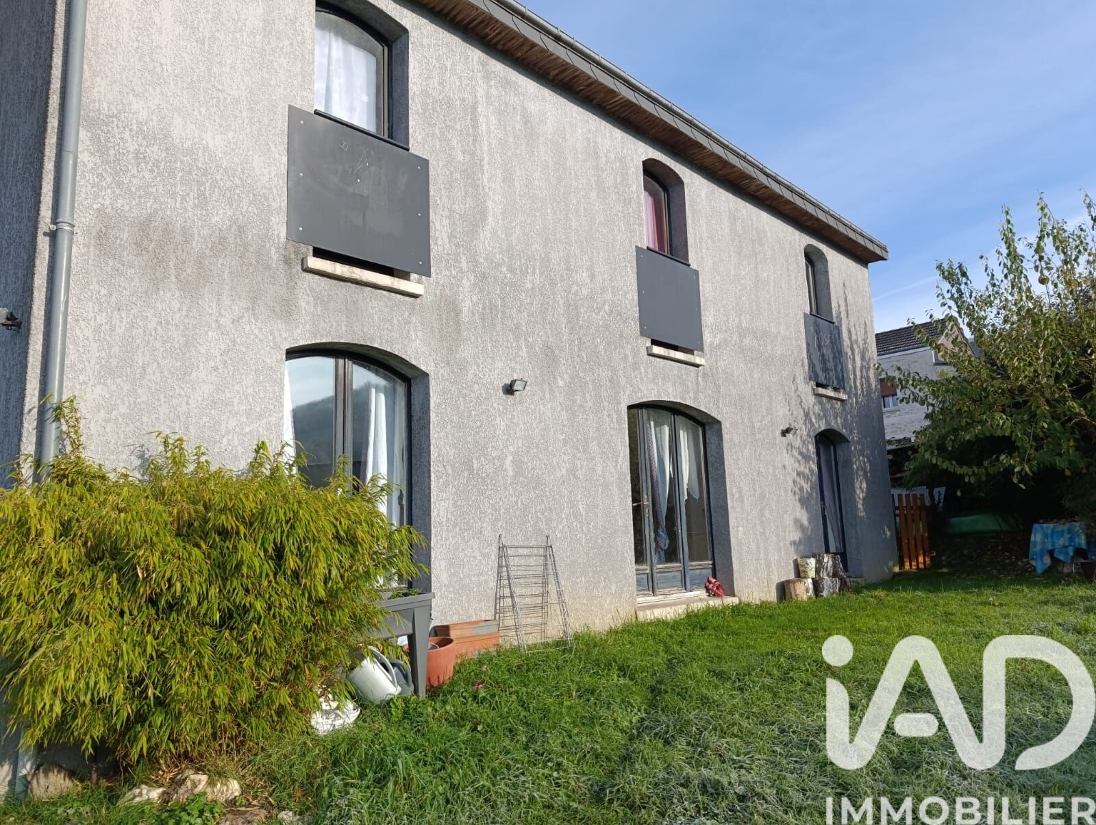 Bogny-Sur-Meuse - 179m² - 5p. - 4ch.