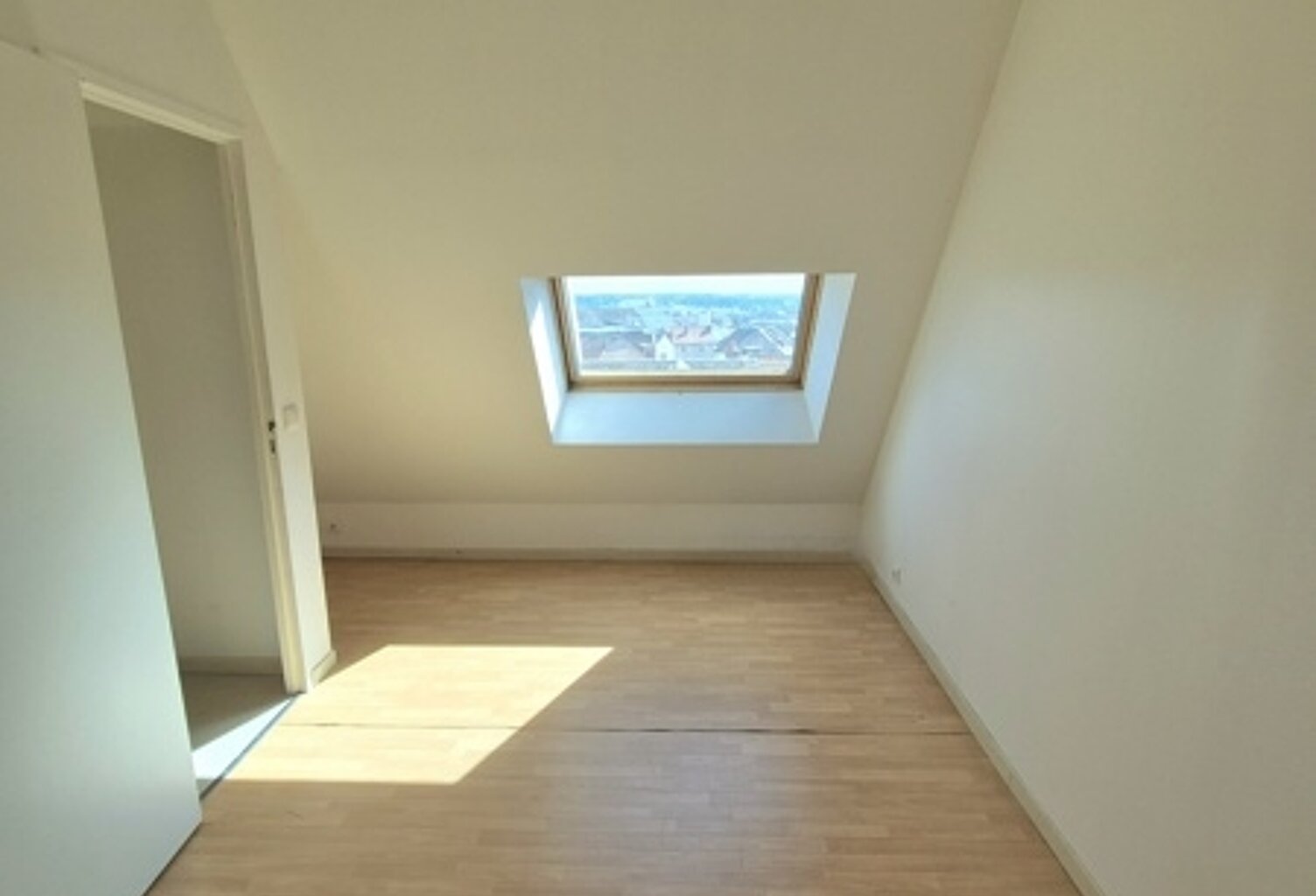 Duplex de 3 pièces principales — photo 1