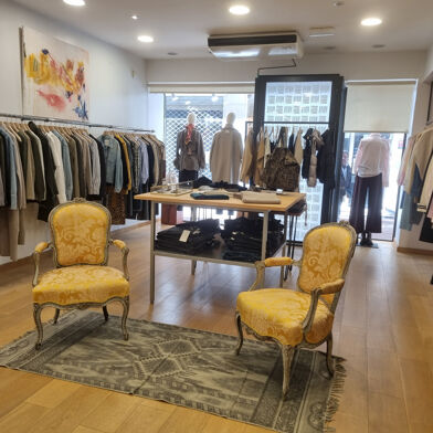 Commerce  154000 €