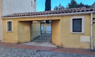 Garage   m² à louer à Sanary-sur-Mer (83110)