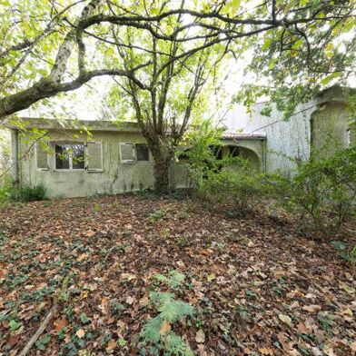 Maison 8 pièces 210400 €