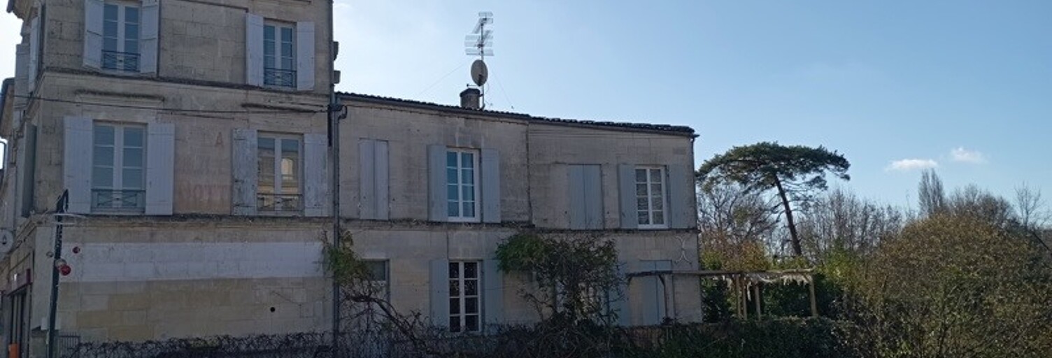 Immeuble  265 m² à vendre à Jonzac (17500)