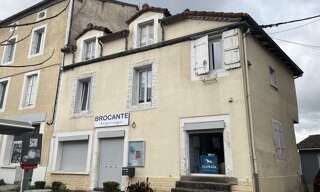 Immeuble   m² à vendre à Piégut-Pluviers (24360)