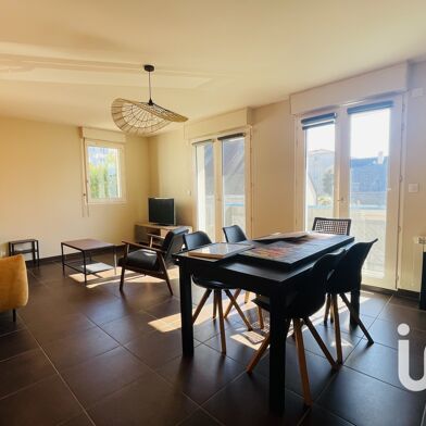 Appartement 3 pièces 235400 €