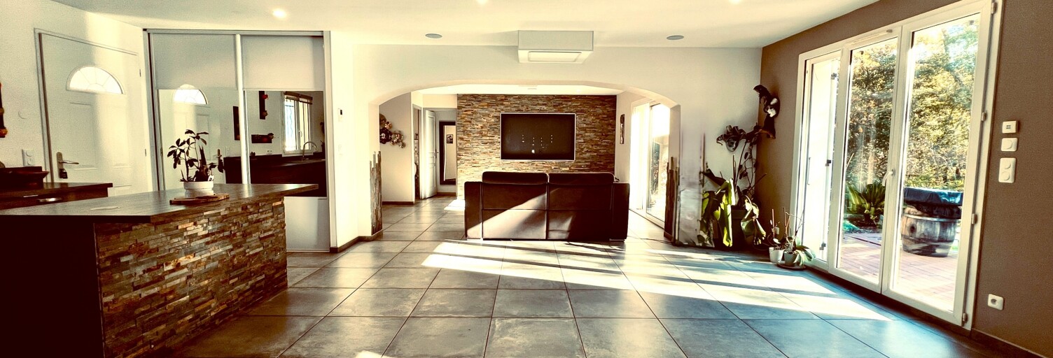 Maison 5 Pièces 120 m² à vendre à Nans-les-Pins (83860)