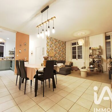 Appartement 4 pièces 140975 €