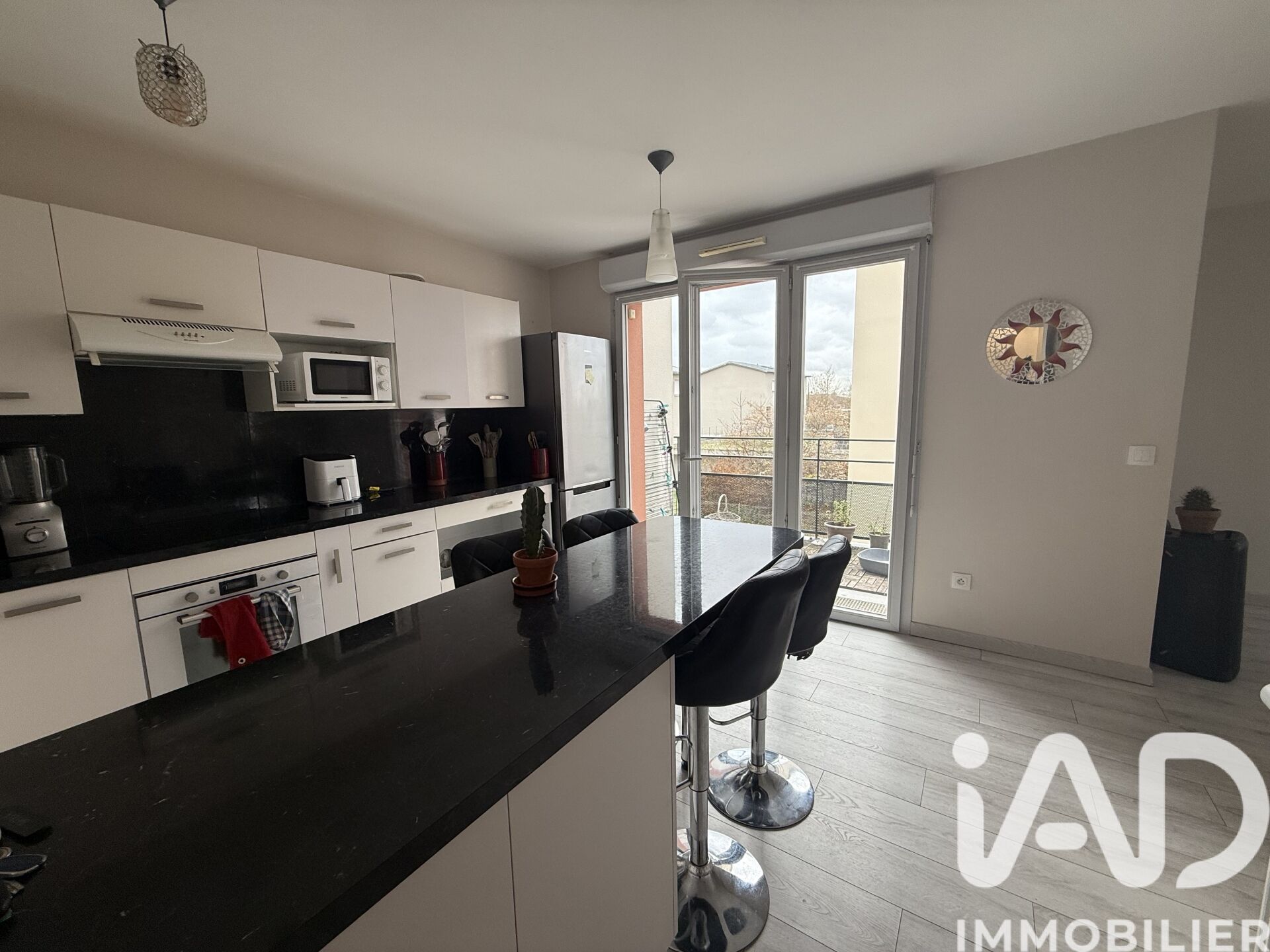 Appartement à vendre, 3 pièces, 61 m², Vert-Saint-Denis
