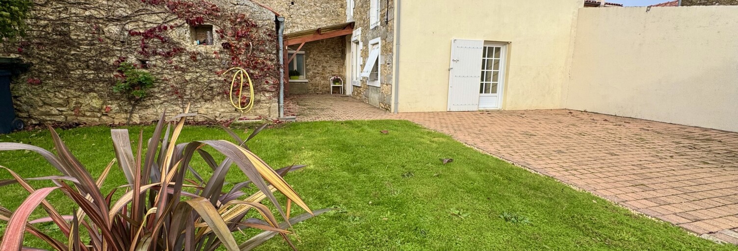 Maison 4 Pièces 119 m² à vendre à Rives-du-Fougerais (85410)