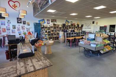 Commerce  220000 €