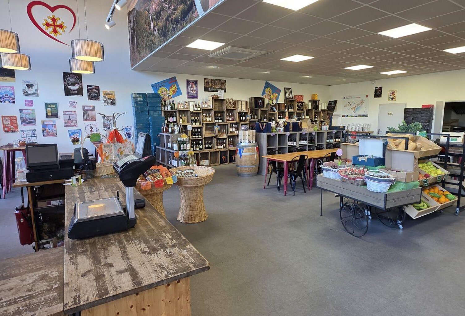 Vente Boutique/Local commercial 216 m&sup2; — photo 1