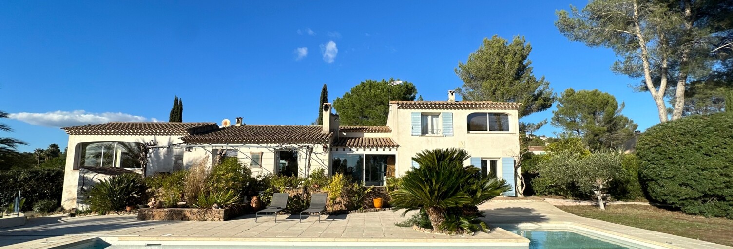 Maison 6 Pièces 186 m² à vendre à Roquebrune-sur-Argens (83520)