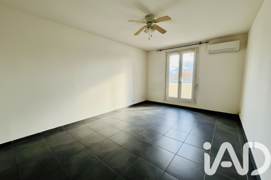 Appartement 4 pièces 880 €