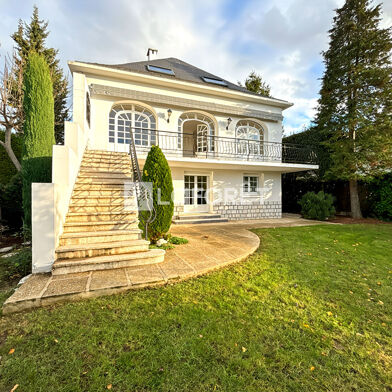 Maison 7 pièces 450000 €