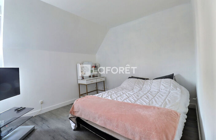 Opportunité rare à Seclin : maison 1930 avec jardin, proche commerces et écoles — photo 4