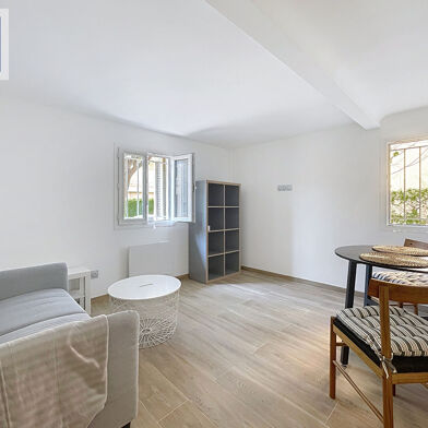 Appartement 2 pièces 900 €