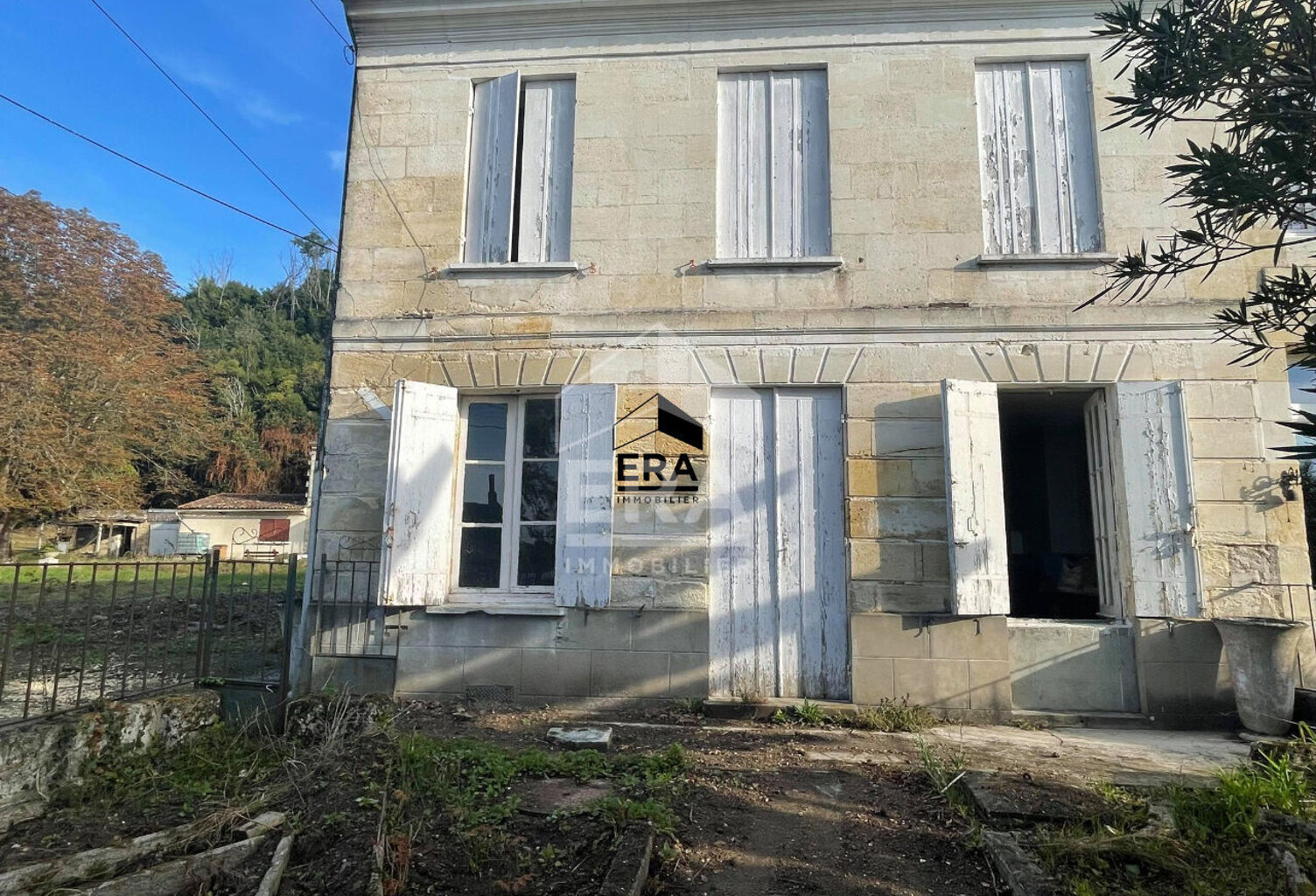 Maison en pierre de 140 m2 à vendre à Bourg - Référence 2989 — photo 1