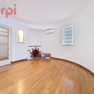 Appartement 4 pièces 238500 €