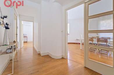 Appartement 4 pièces 238500 €