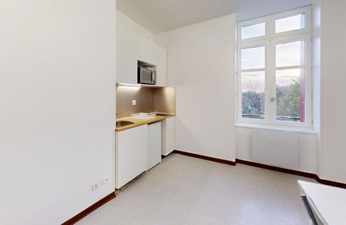 Appartement À Louer — photo 3