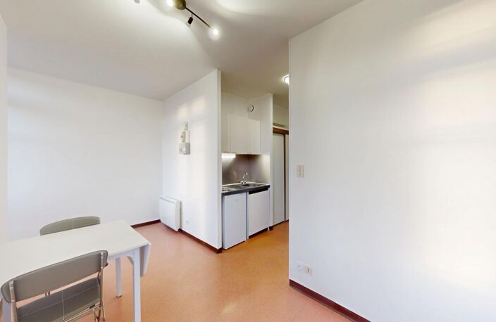 Appartement À Louer — photo 2