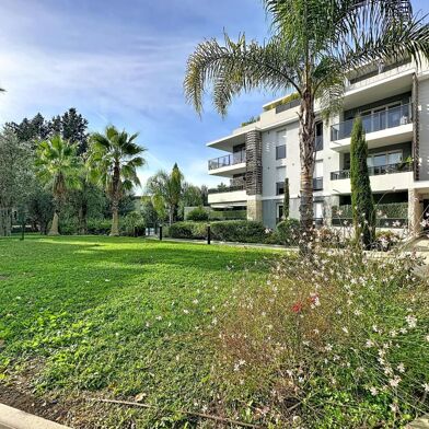 Appartement 3 pièces 1500 €