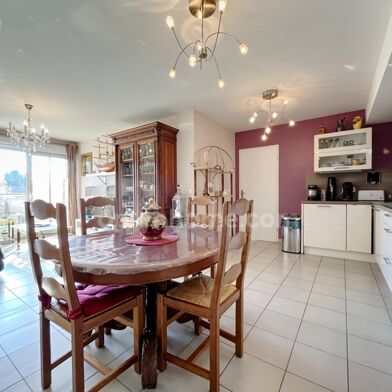 Appartement 3 pièces 220000 €