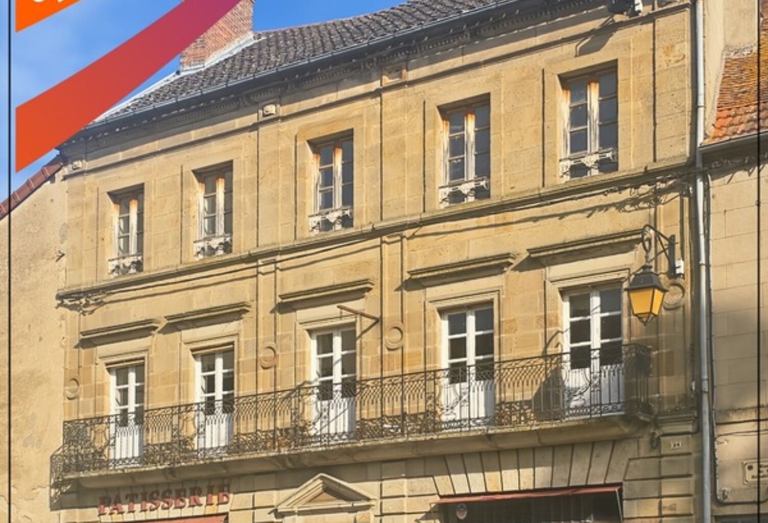 Immeuble à vendre à Souvigny — photo 1