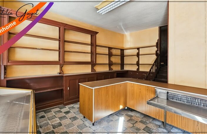 Immeuble à vendre à Souvigny — photo 2
