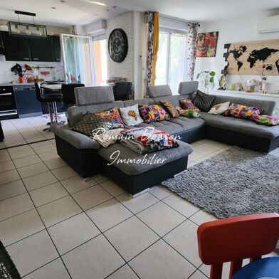 Appartement 4 pièces 255000 €