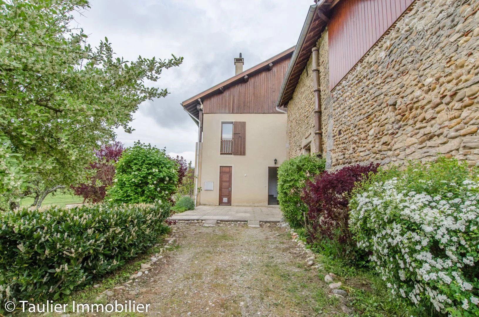 Villa / Maison  T4 à louer Chasselay 38470