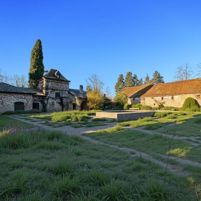 Maison 7 pièces 499000 €