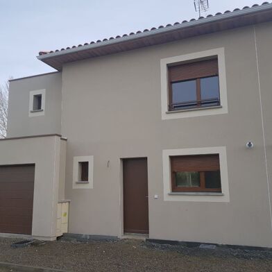 Maison 5 pièces 1053 €