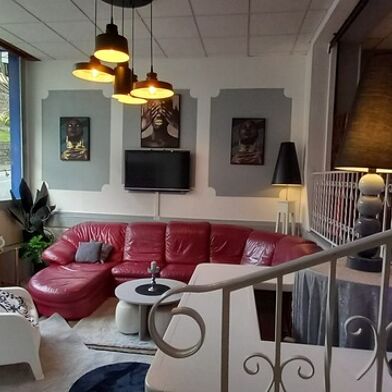 Immeuble  256000 €