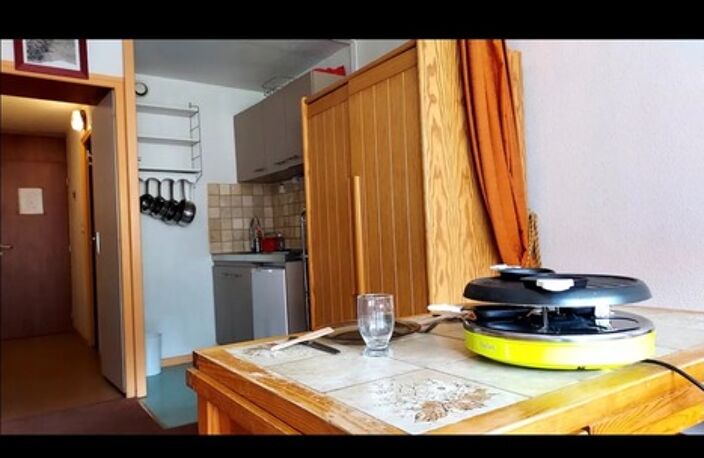 Dans les Hautes Pyrénées studio au pied des pistes de ski sur 23 m² avec balcon, cellier, et casier à ski — photo 5