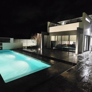 Maison 4 pièces 738000 €