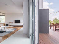 Un art de vivre avant gardiste au coeur d'un îlot de verdure de 2300m² — photo 2